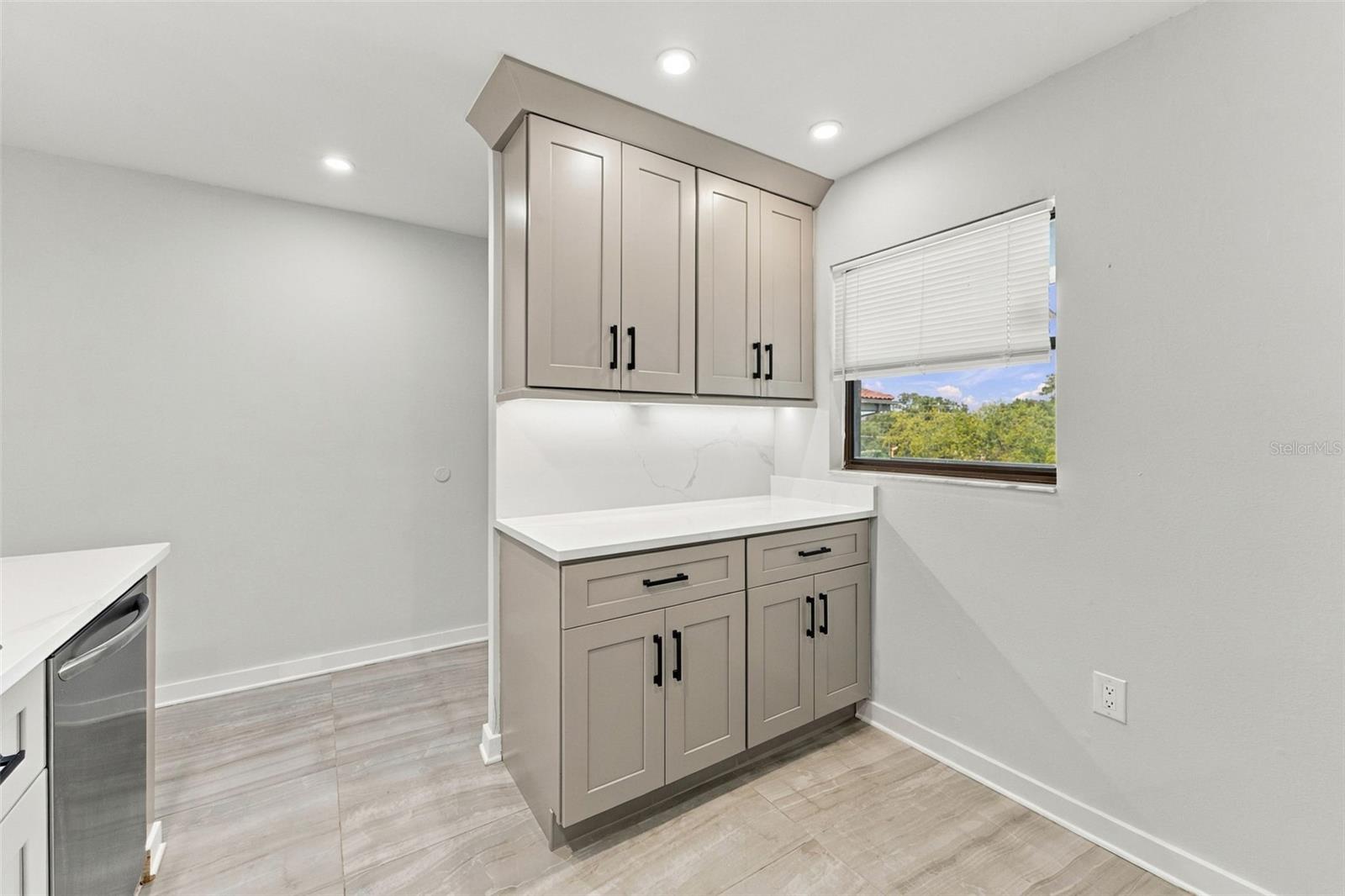 2650 COUNTRYSIDE BLVD #A306 — photo 8