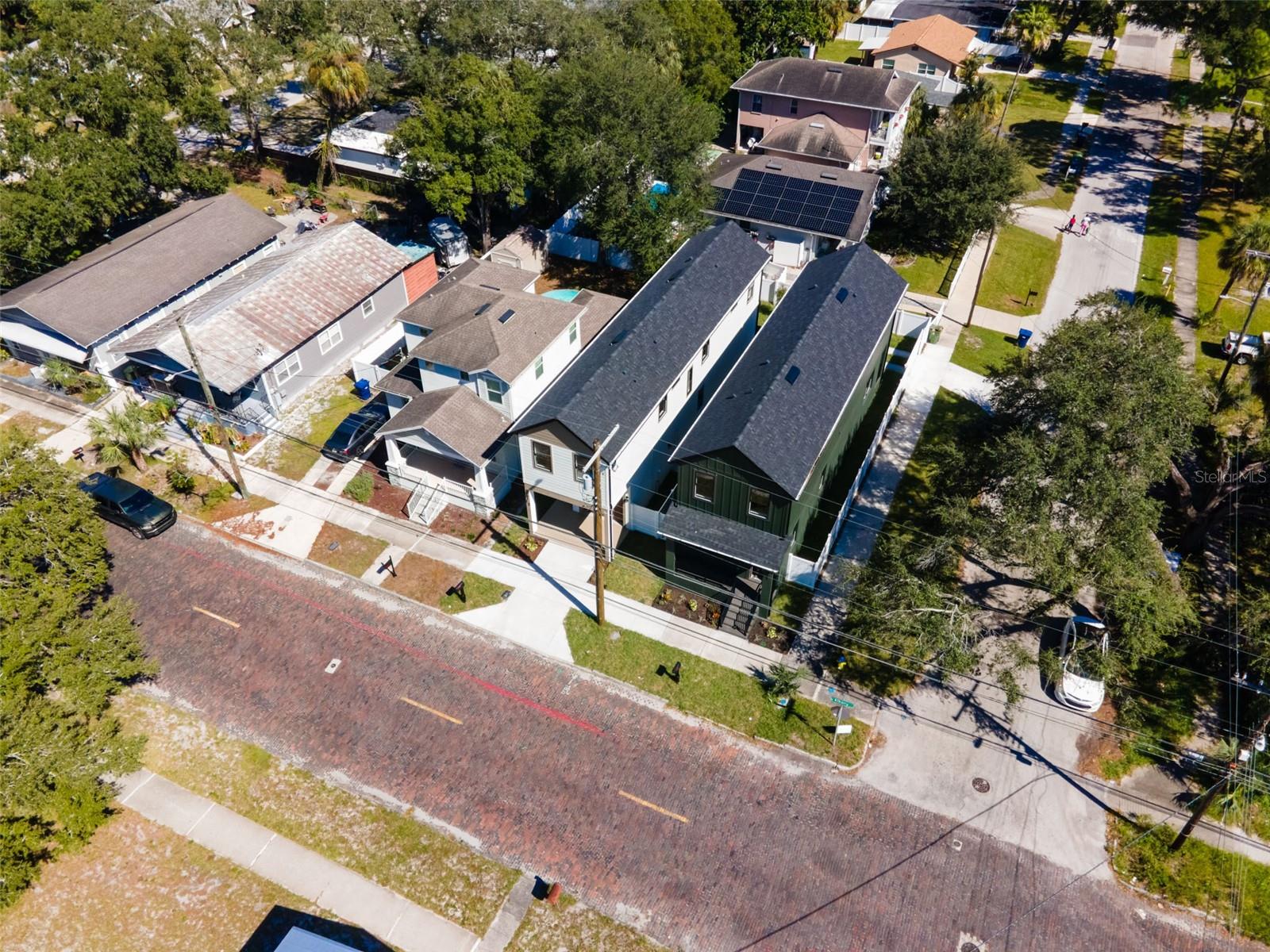 2601 N ALBANY AVE — photo 38