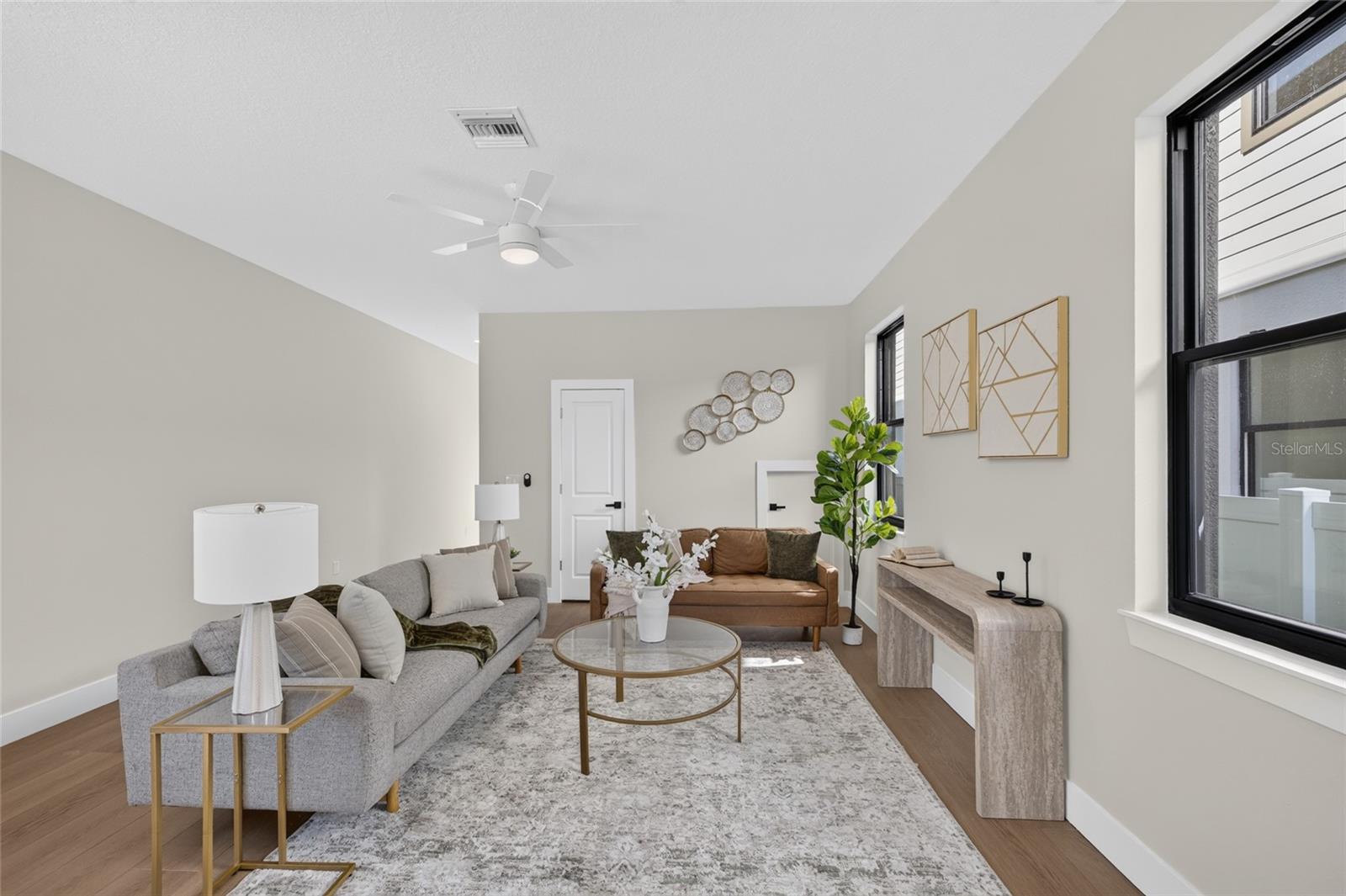 2601 N ALBANY AVE — photo 10