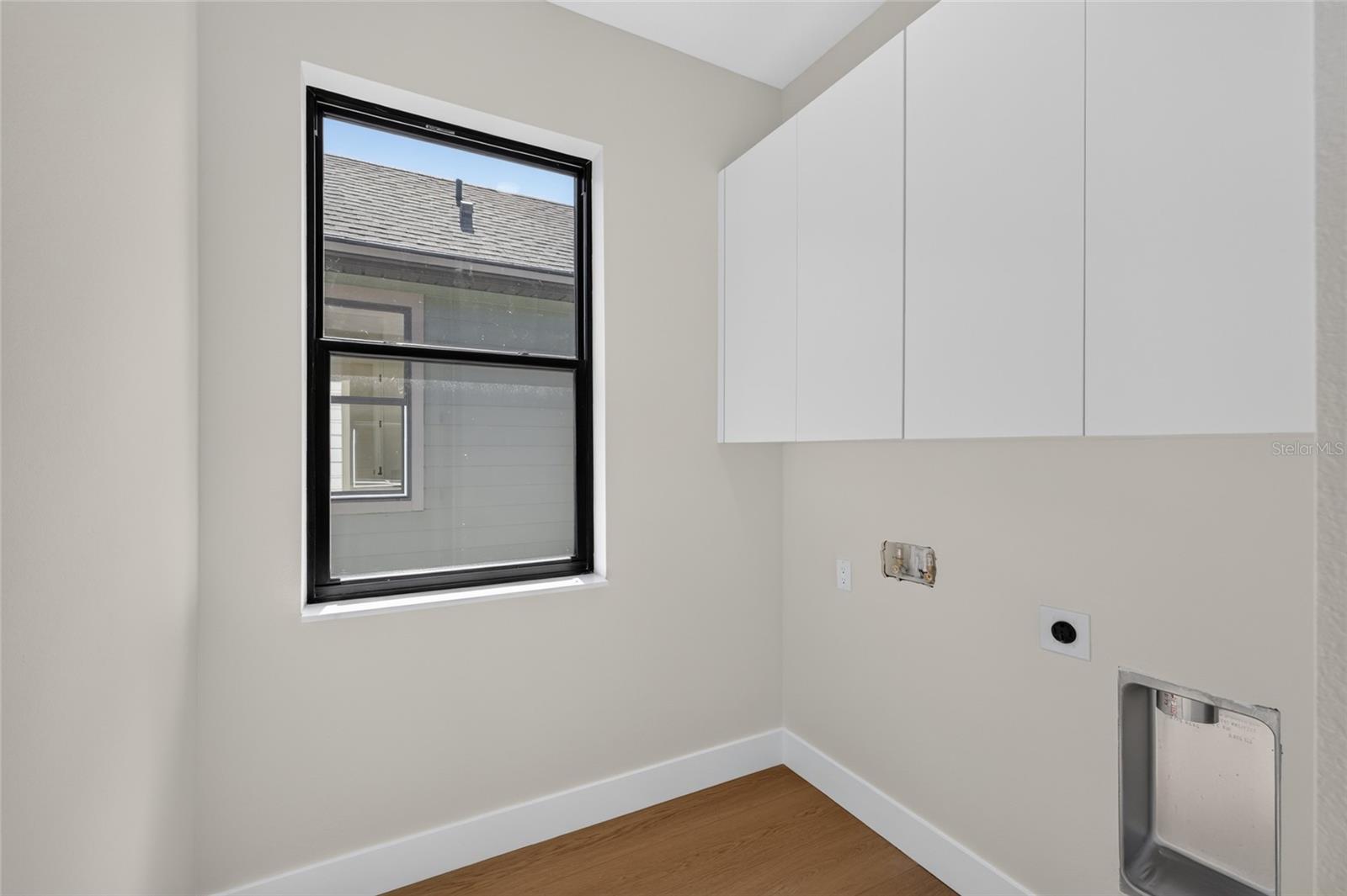 2601 N 1/2 ALBANY AVE — photo 28
