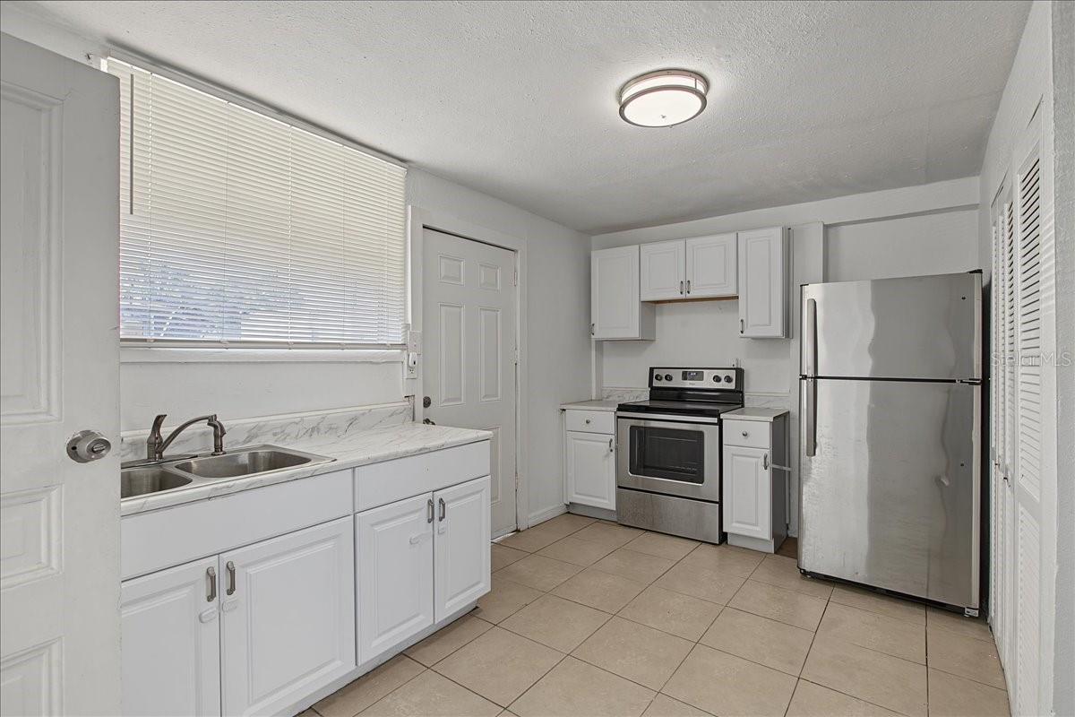 874 21ST AVE S — photo 20