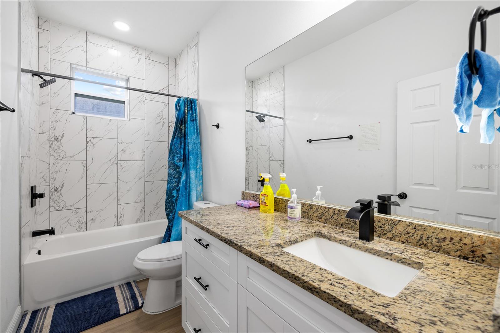 2551 LANGDON AVE S — photo 10