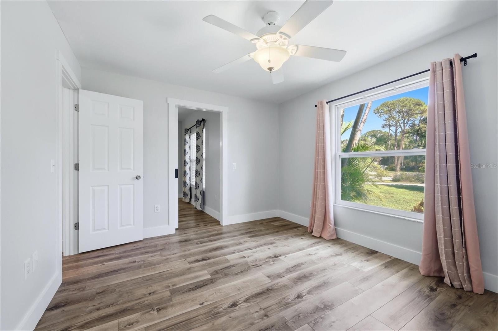 338 PINE GLEN CT — photo 27