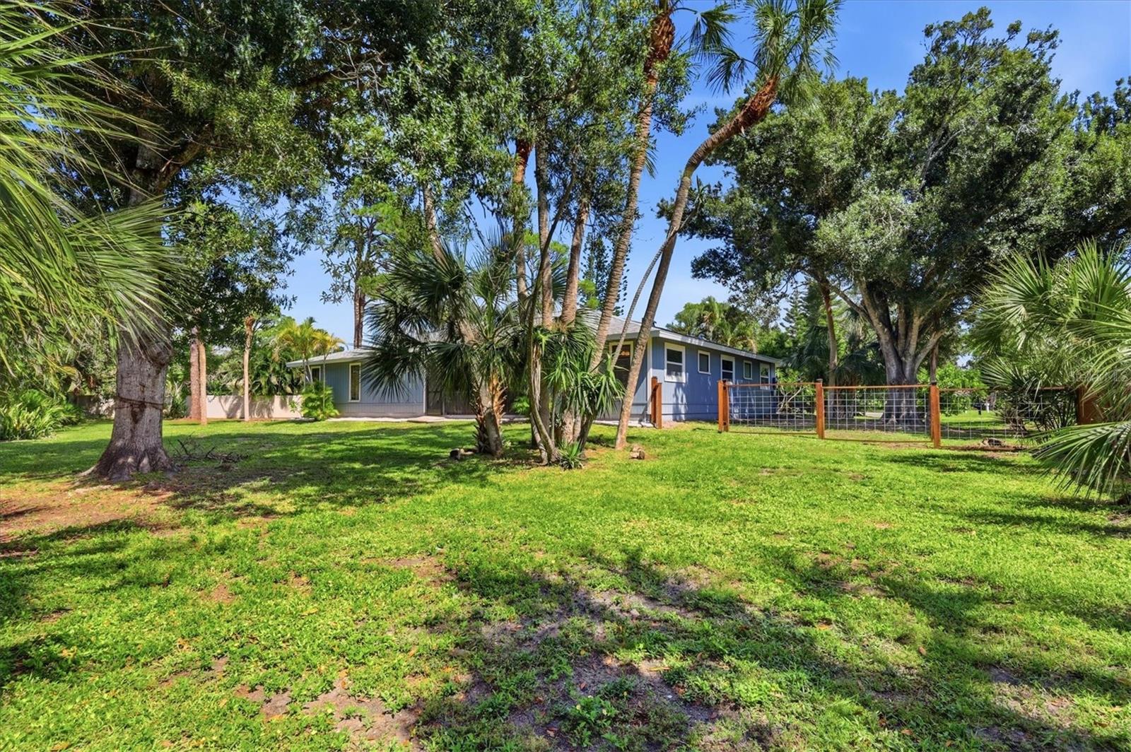 338 PINE GLEN CT — photo 41