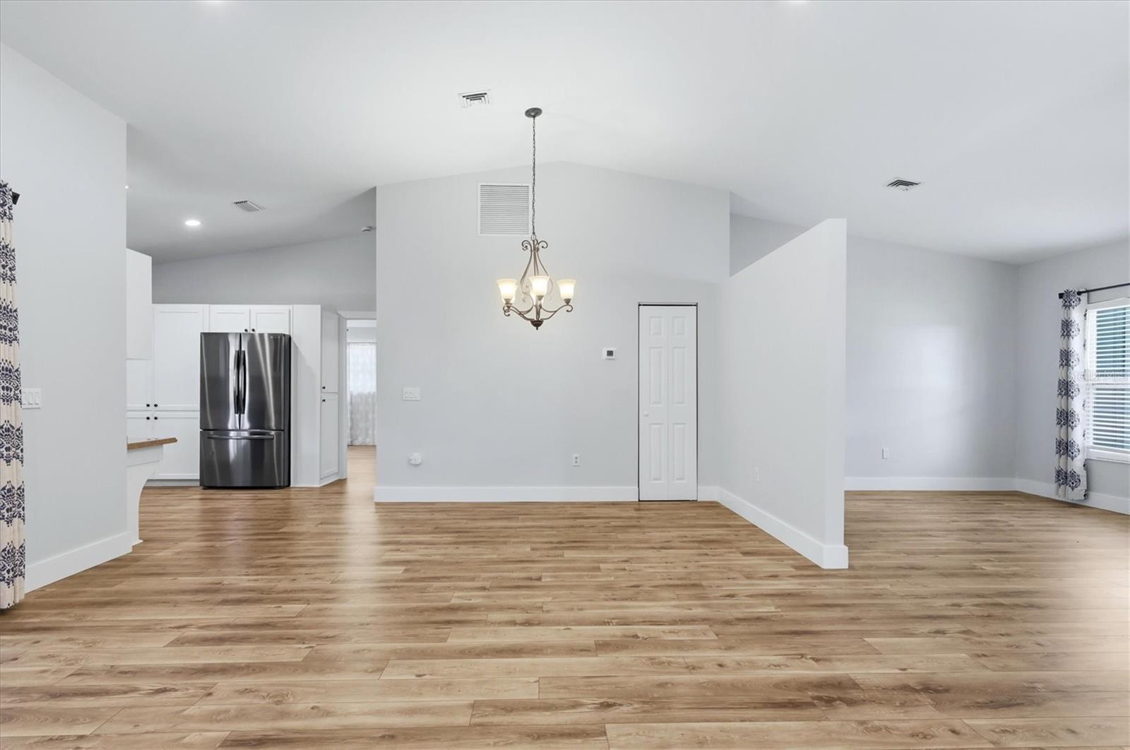 338 PINE GLEN CT — photo 10