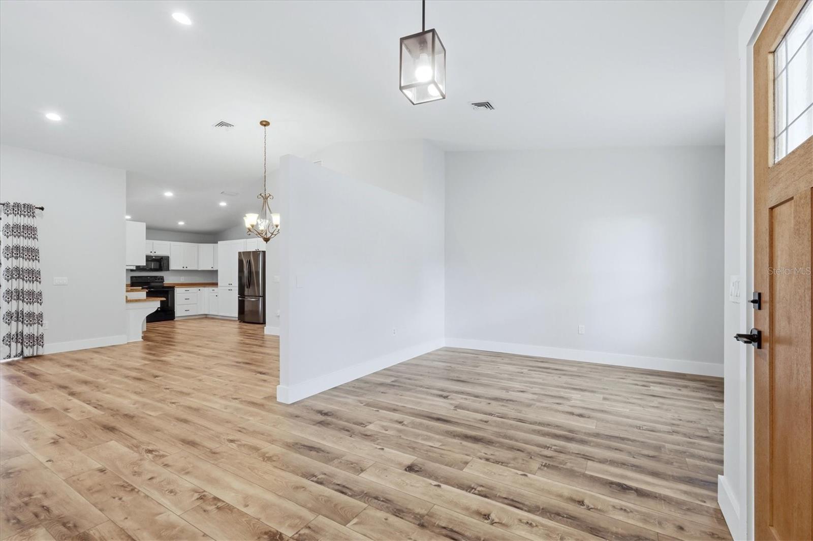 338 PINE GLEN CT — photo 9