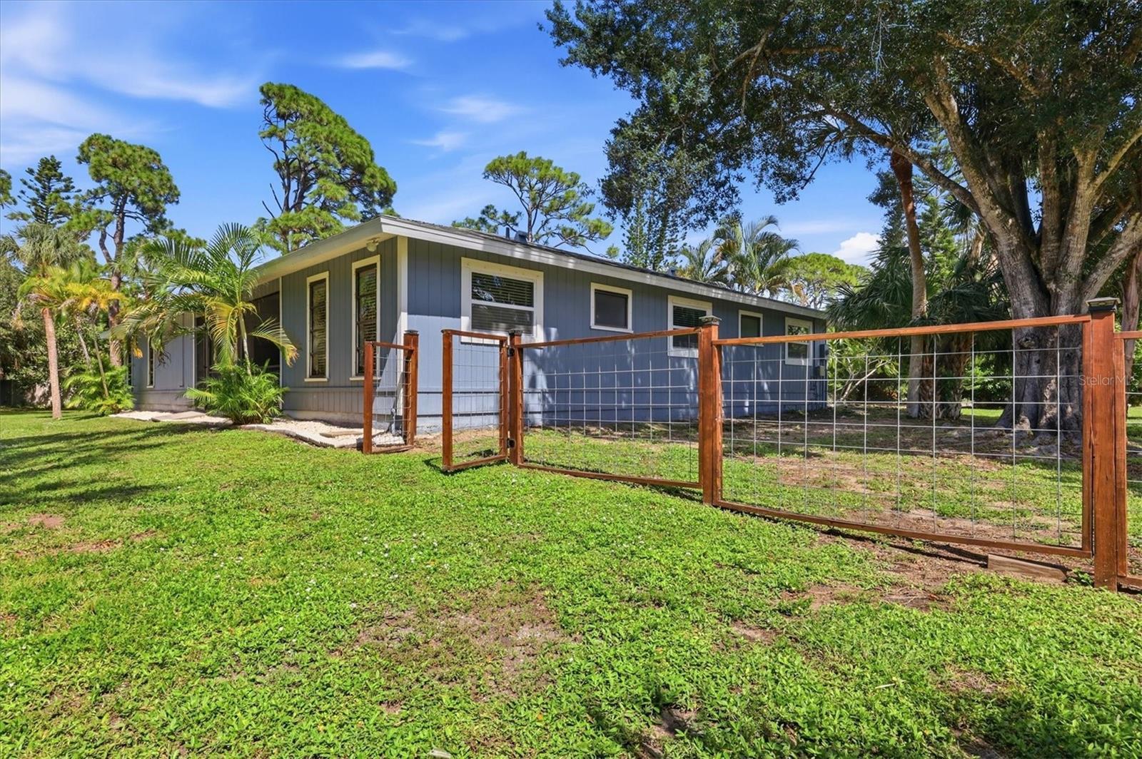 338 PINE GLEN CT — photo 39
