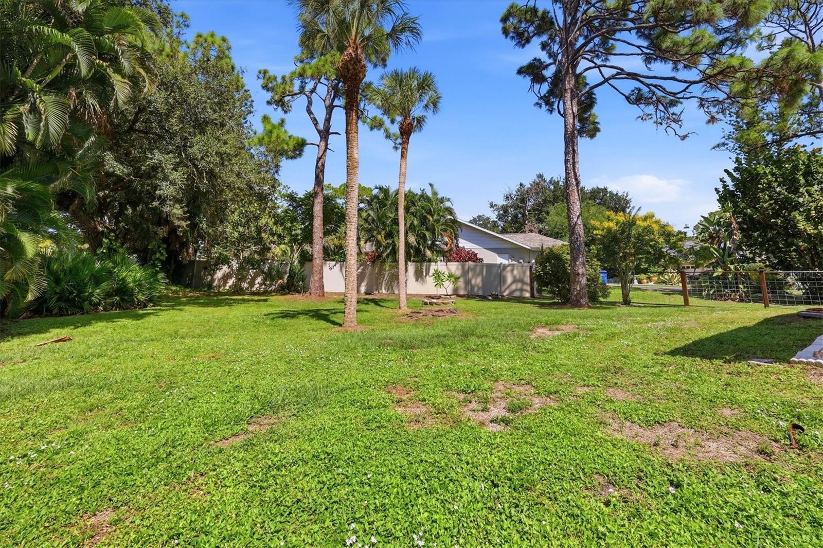 338 PINE GLEN CT — photo 45