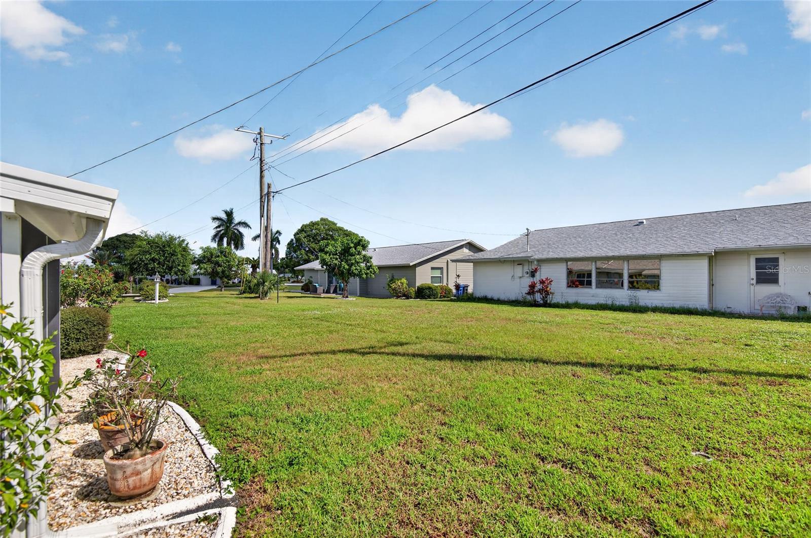 1743 COUNCIL DR — photo 35