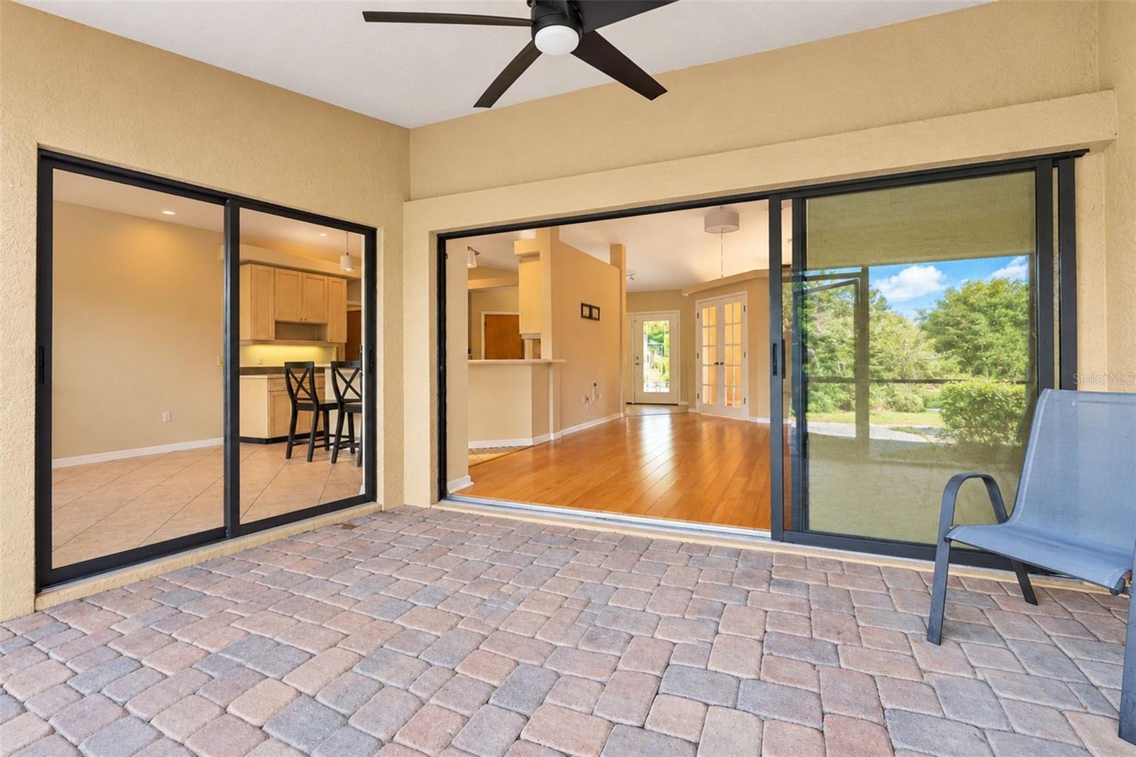 1881 NEPTUNE DR — photo 14