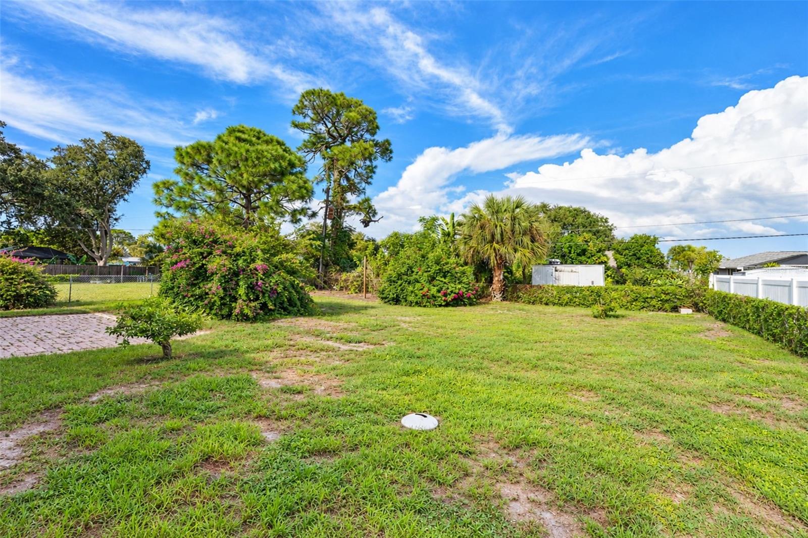 1881 NEPTUNE DR — photo 70