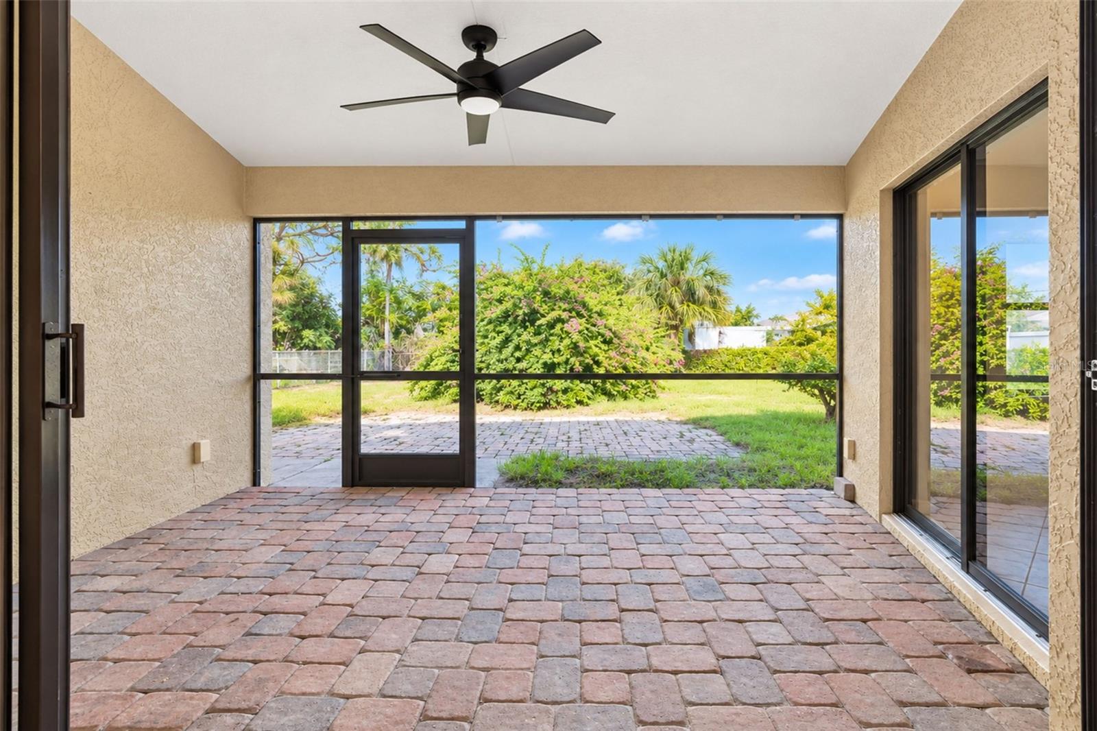 1881 NEPTUNE DR — photo 10