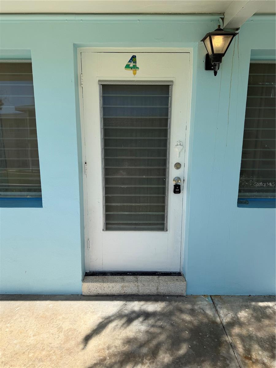 1834 SHORE DR S #4 — photo 2