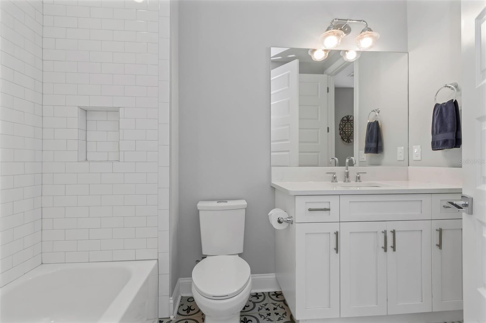 305 S ALBANY AVE #3 — photo 34