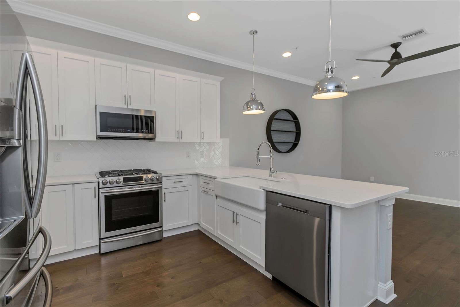 305 S ALBANY AVE #3 — photo 4