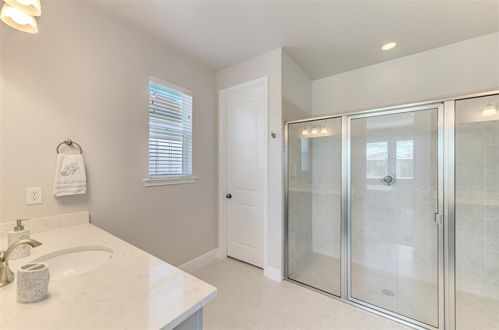 5941 LONG SHORE LOOP — photo 37
