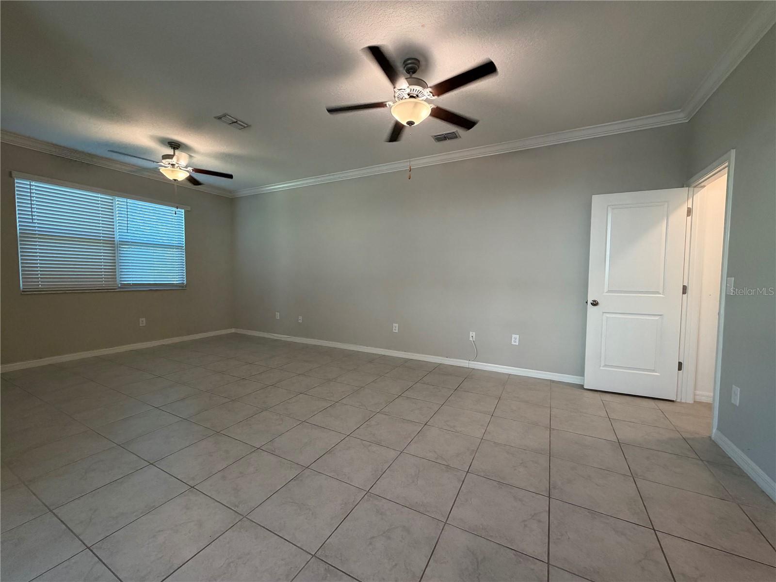 9650 PEMBROOKE PINES DR — photo 6