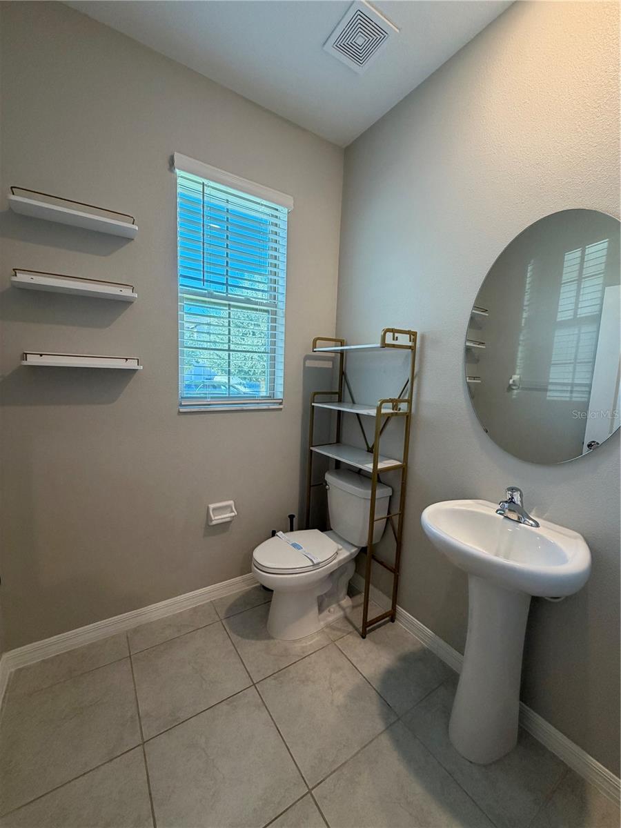 9650 PEMBROOKE PINES DR — photo 21