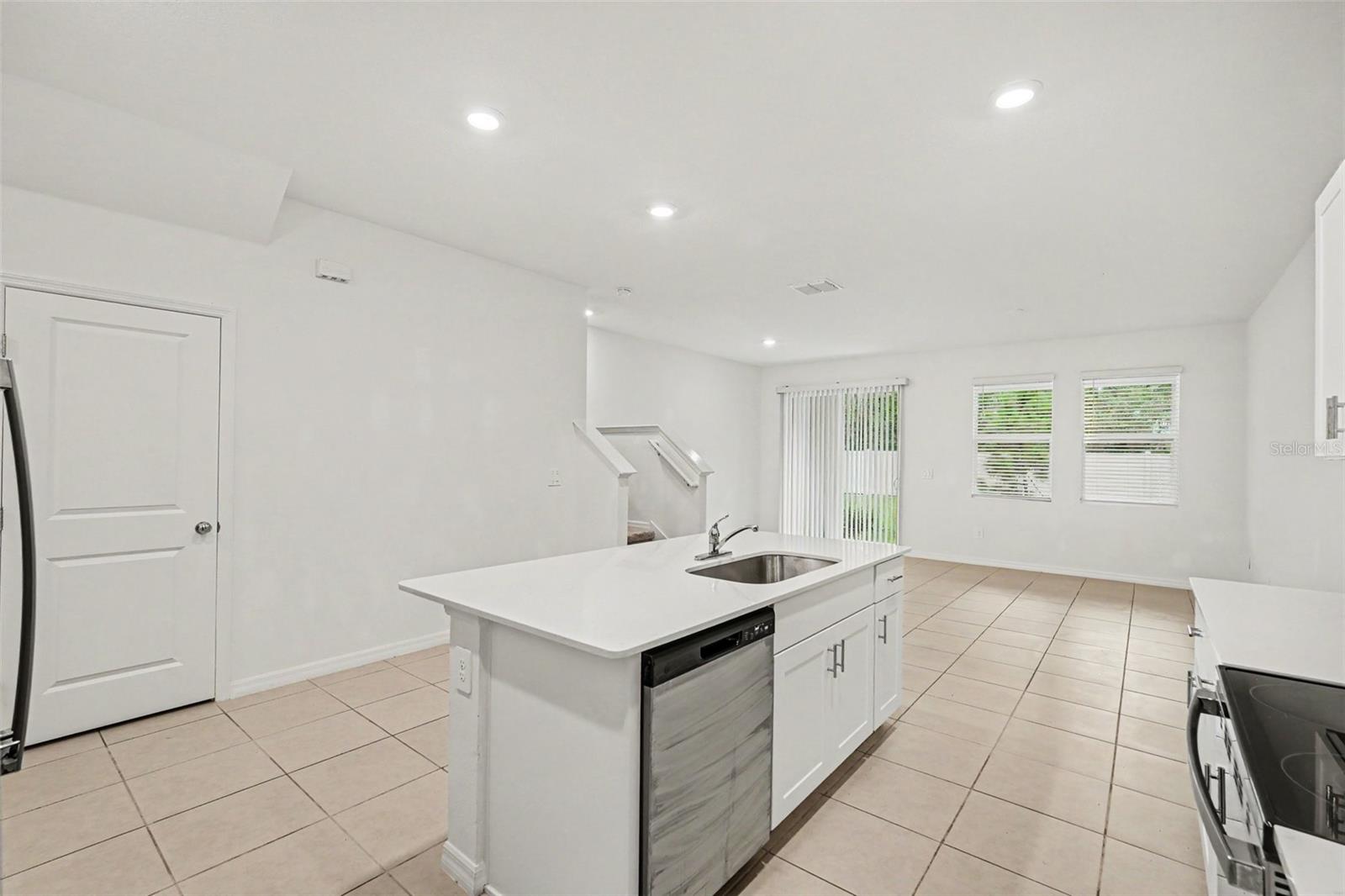 3332 LAPIS LAKE DR — photo 4