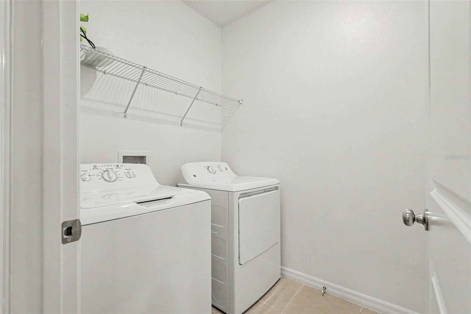 3332 LAPIS LAKE DR — photo 25