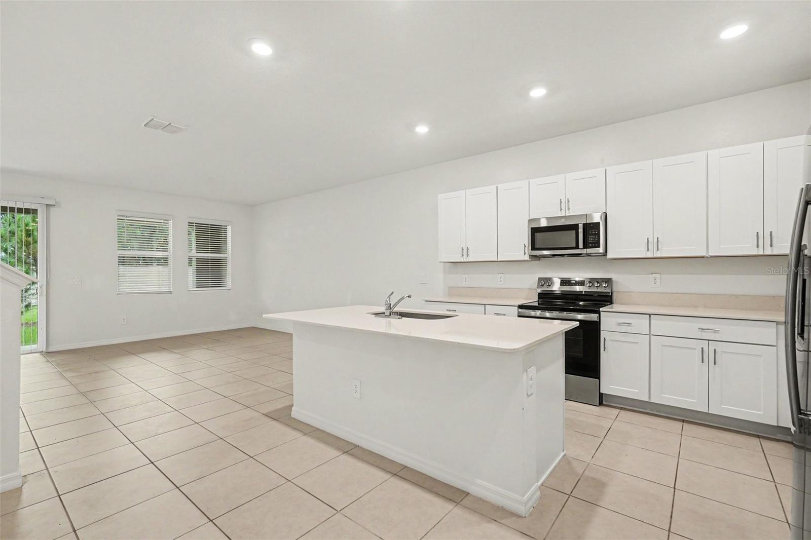 3332 LAPIS LAKE DR — photo 9