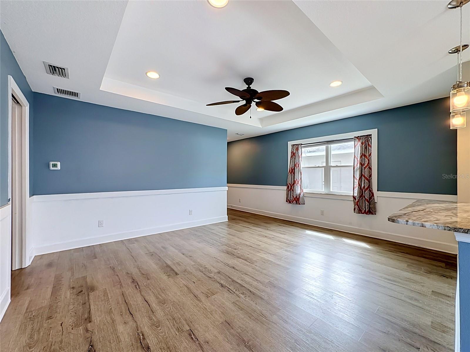812 33RD ST W — photo 5