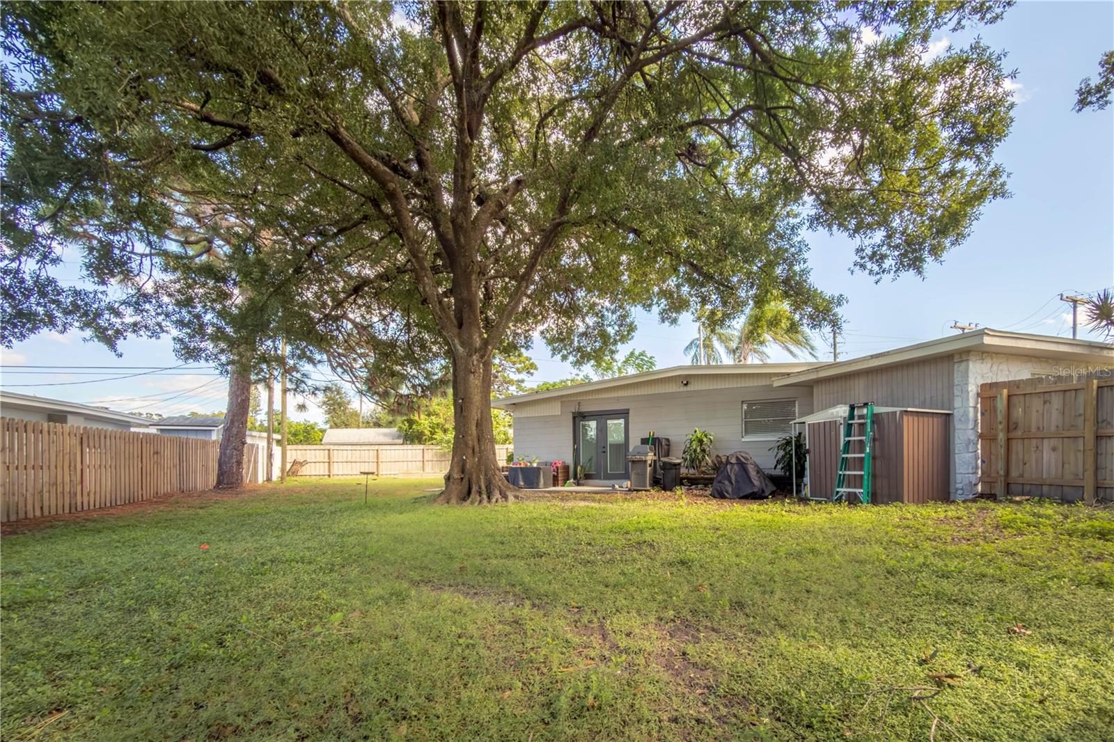 8485 PELICAN LN — photo 20