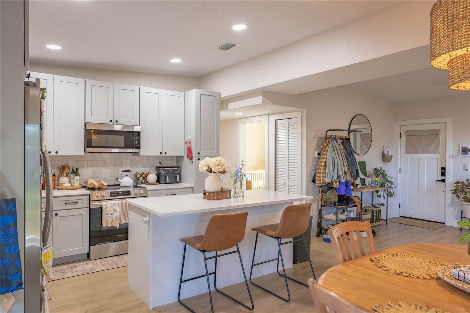 8485 PELICAN LN — photo 6
