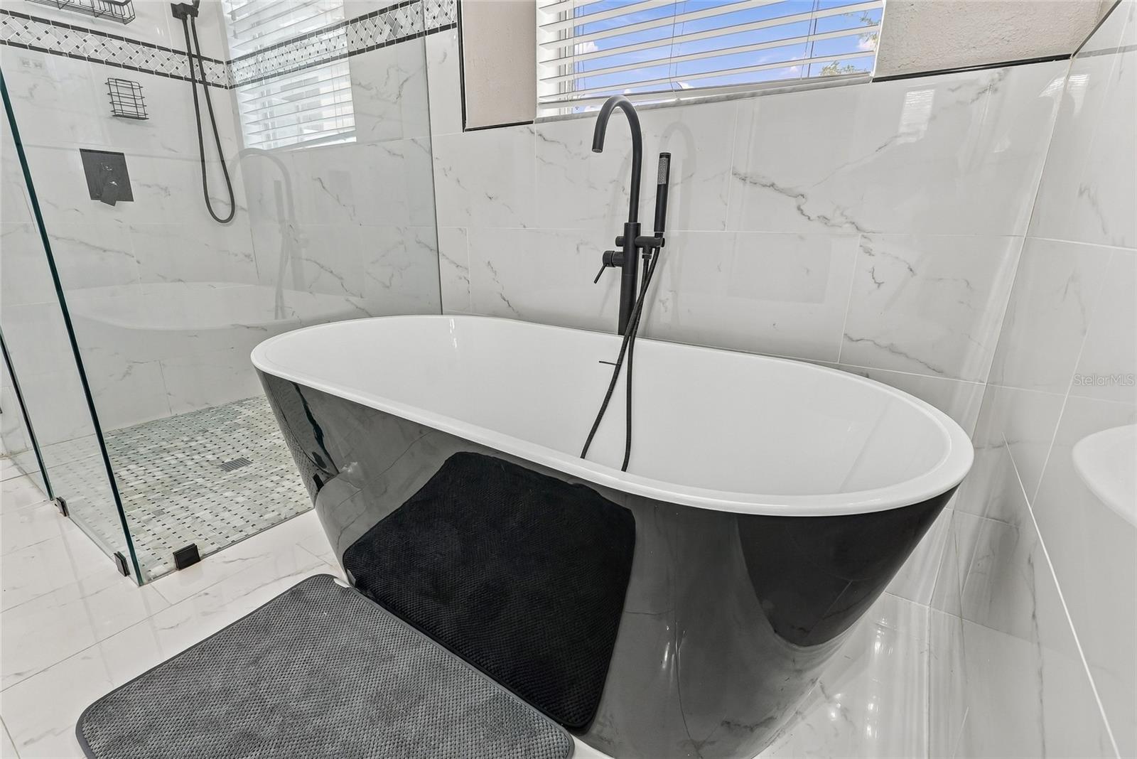 3004 MAPLE SHADE PL — photo 27