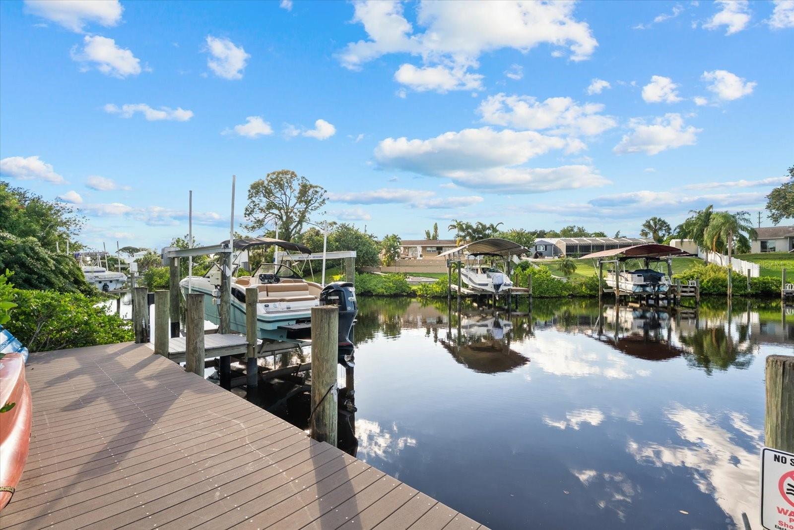 481 MAGELLAN DR — photo 12