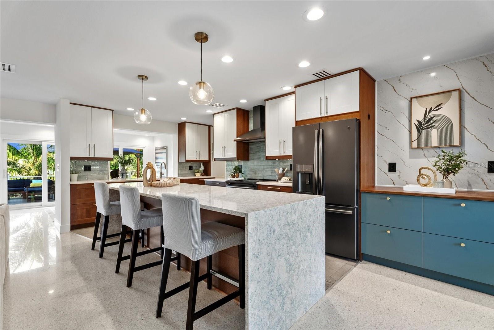 481 MAGELLAN DR — photo 3