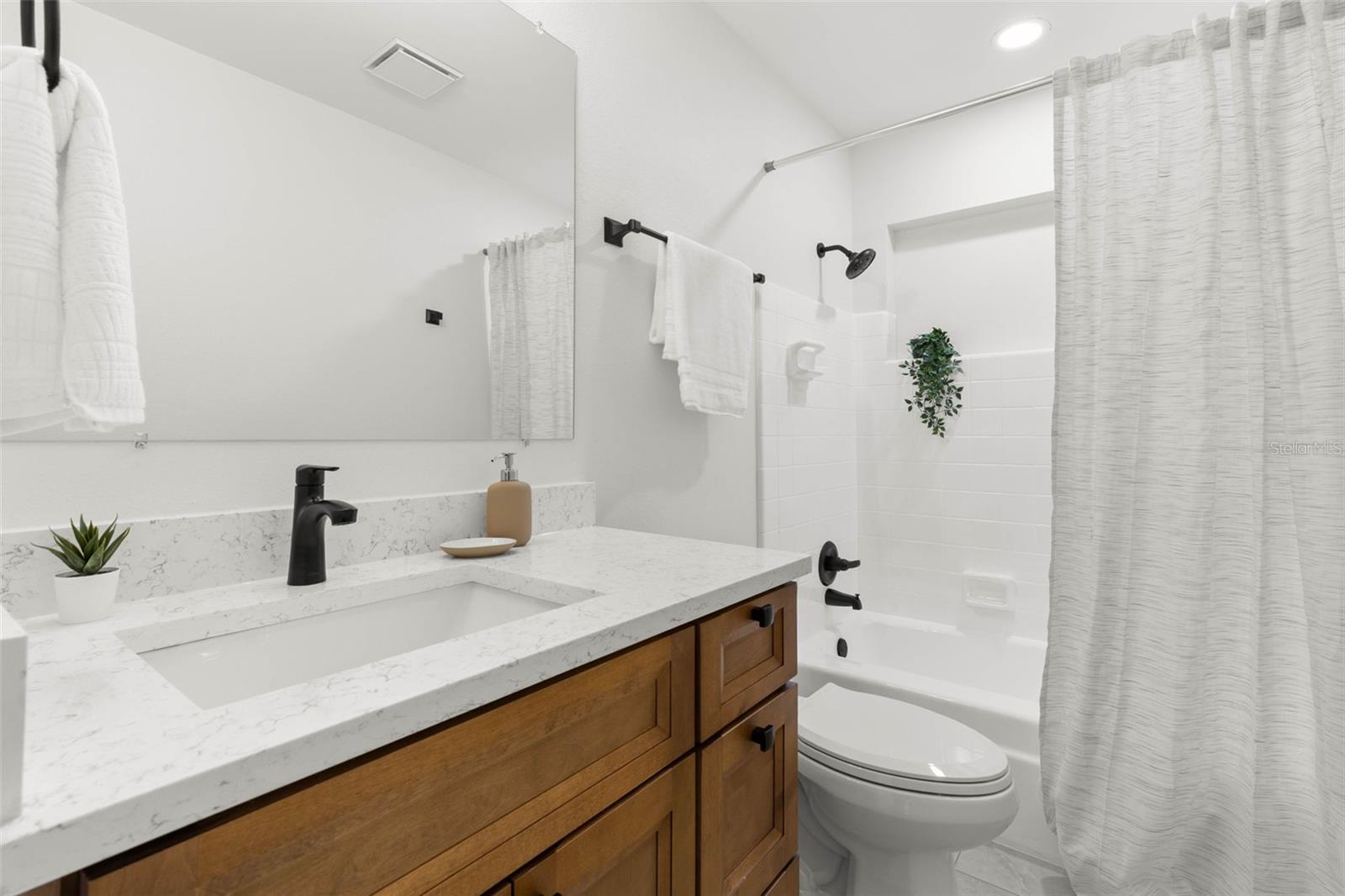 1220 VALLEY FORGE BLVD — photo 16