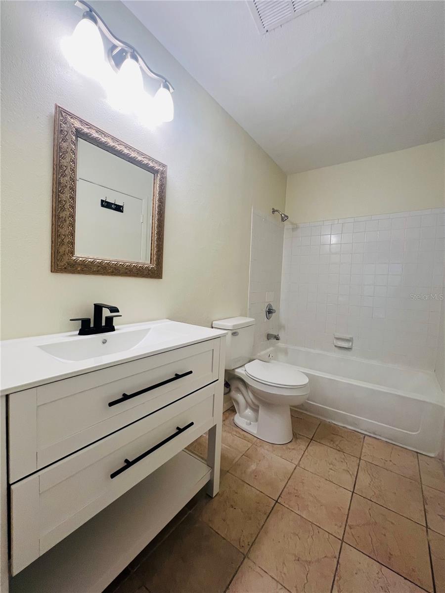 8609 MALLARD RESERVE DR #102 — photo 11