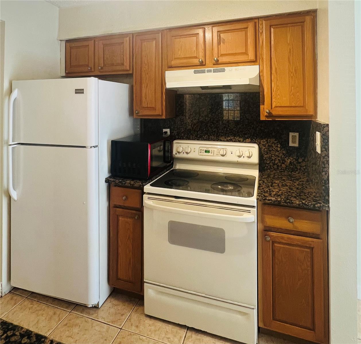 8609 MALLARD RESERVE DR #102 — photo 16