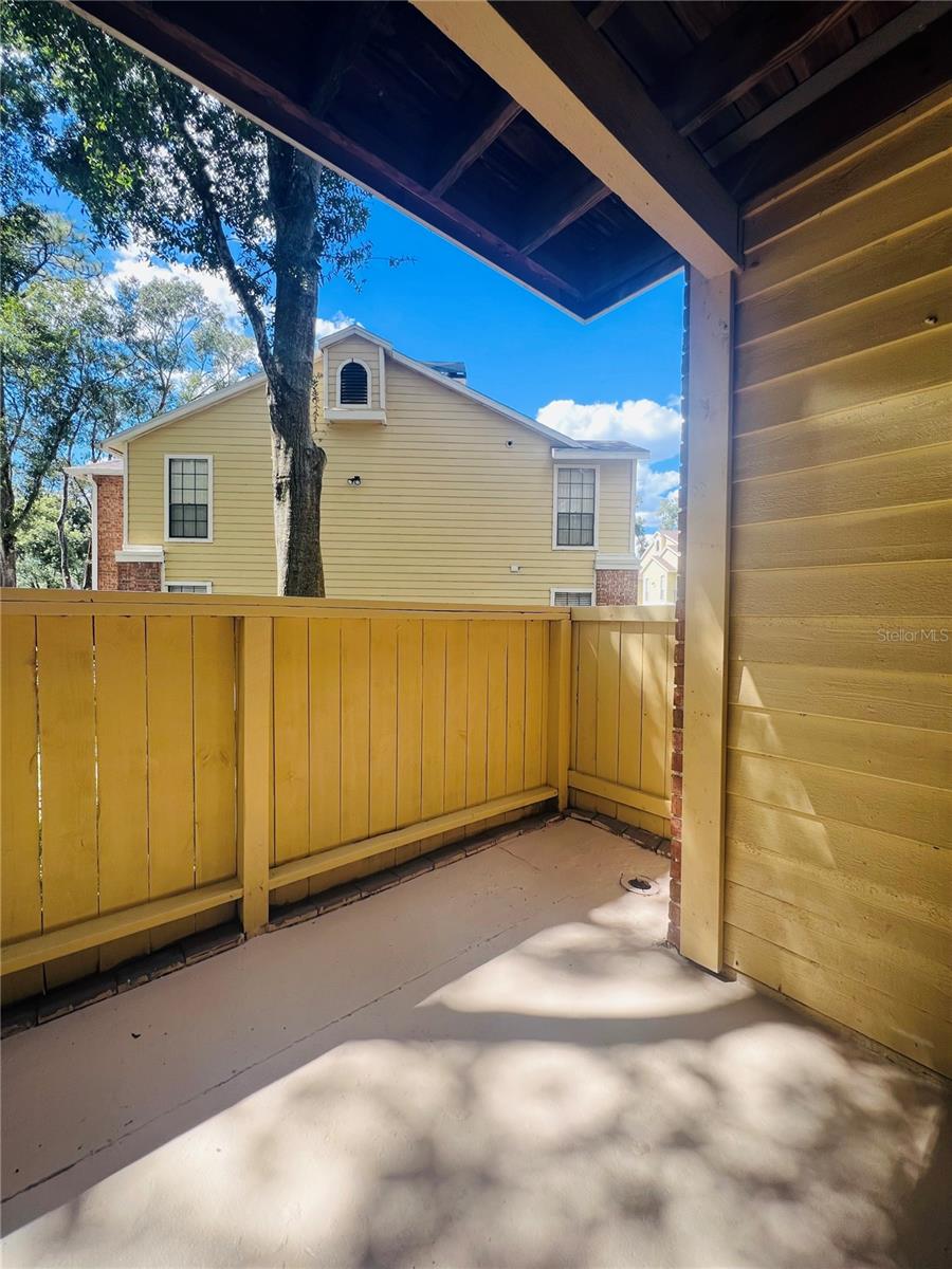 8609 MALLARD RESERVE DR #102 — photo 9