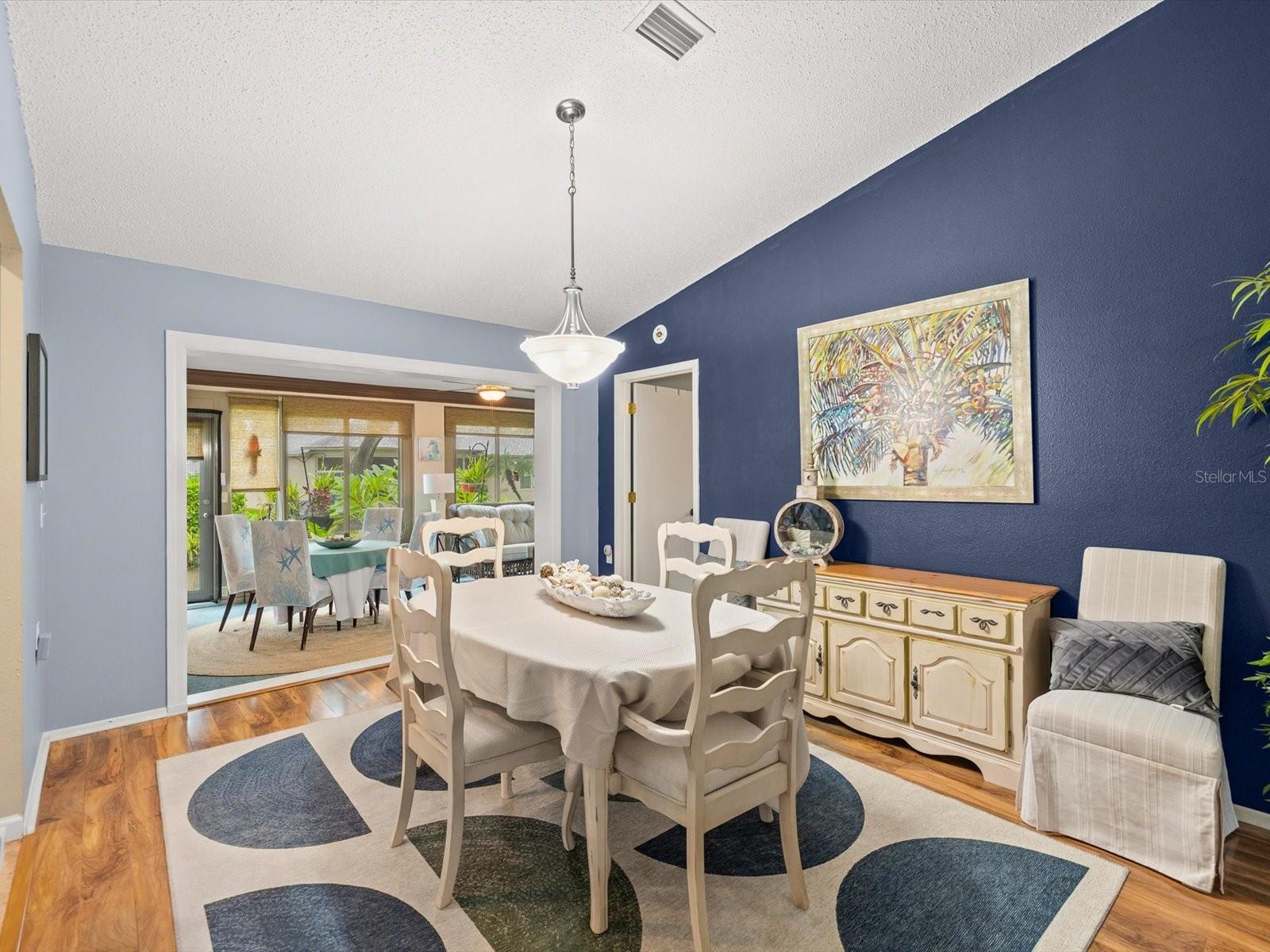6016 COUNTRY RIDGE LN — photo 9