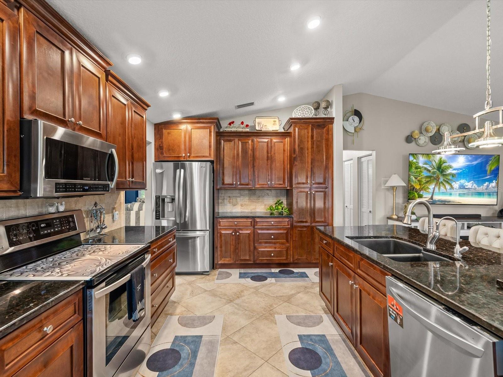 6016 COUNTRY RIDGE LN — photo 3