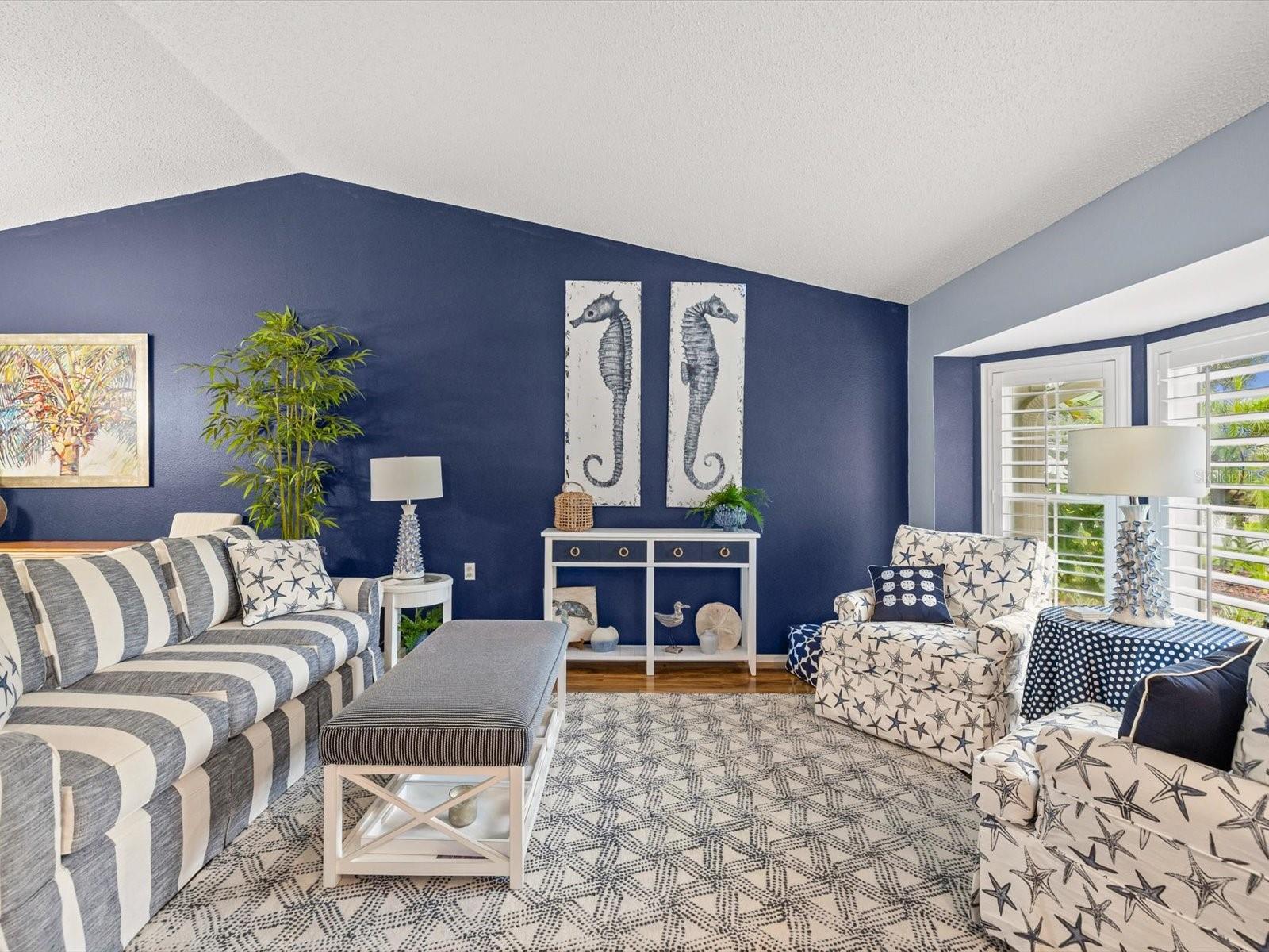 6016 COUNTRY RIDGE LN — photo 2