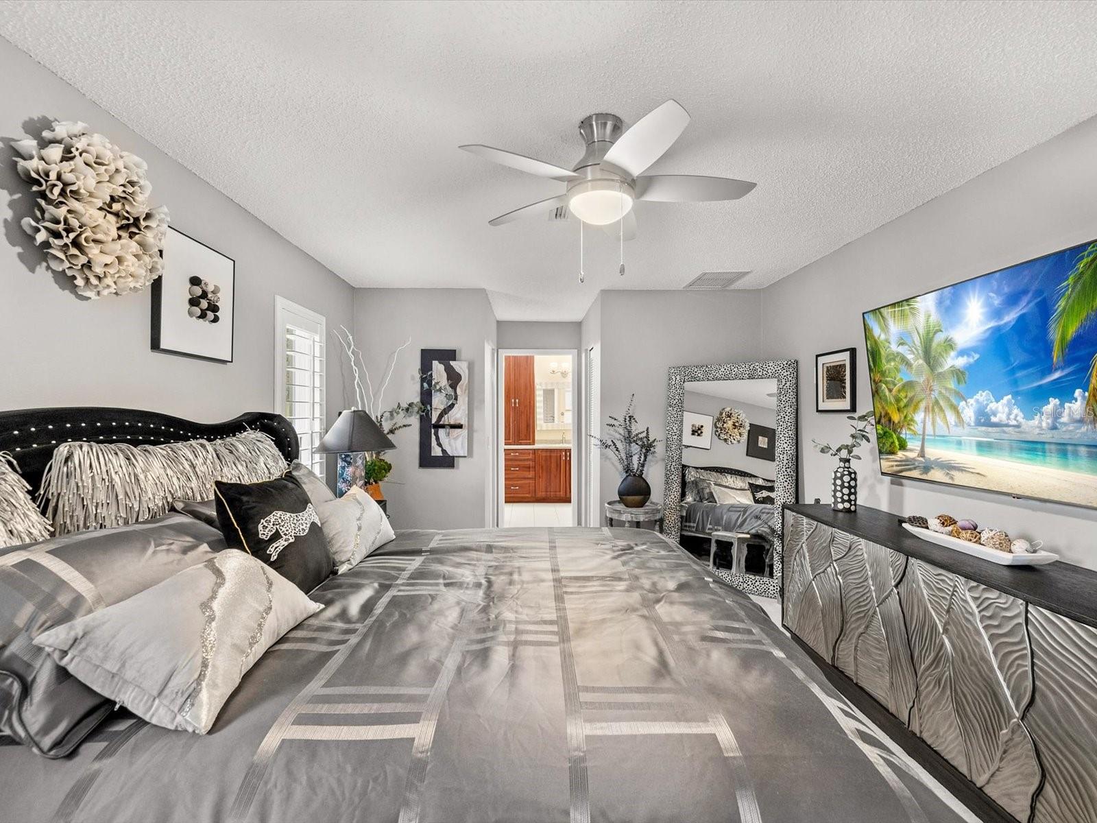 6016 COUNTRY RIDGE LN — photo 14