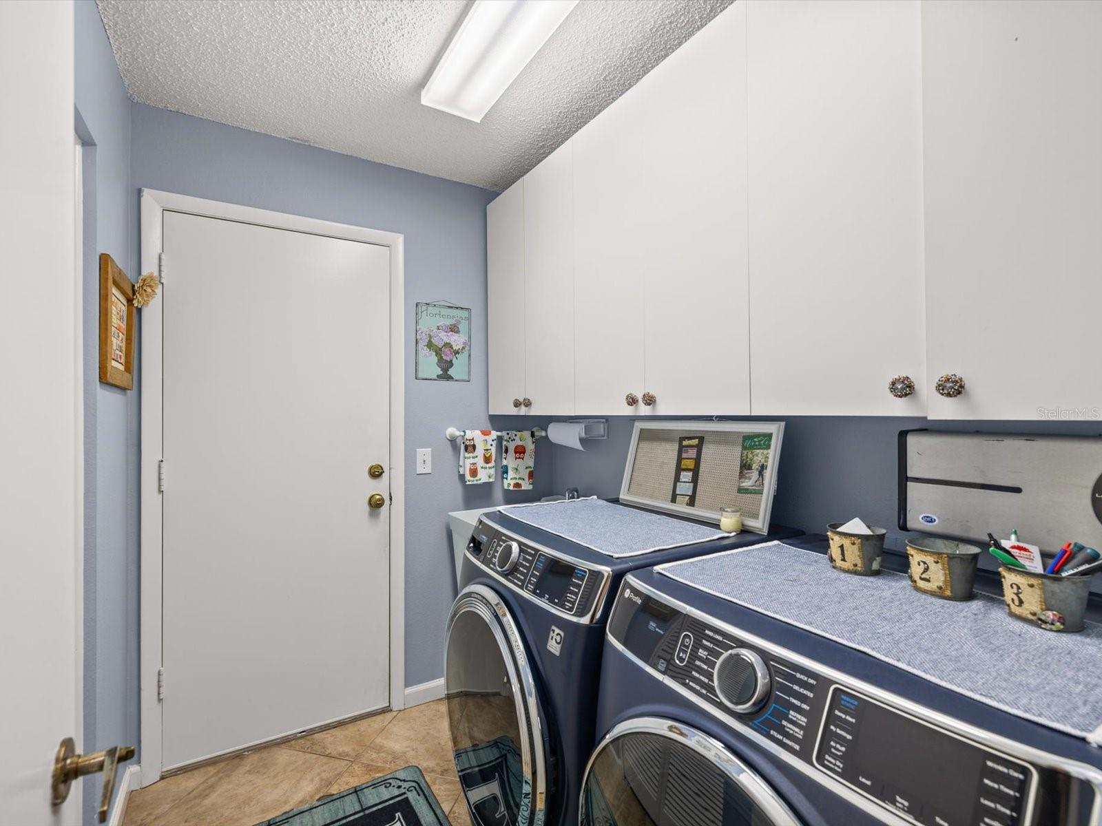 6016 COUNTRY RIDGE LN — photo 17