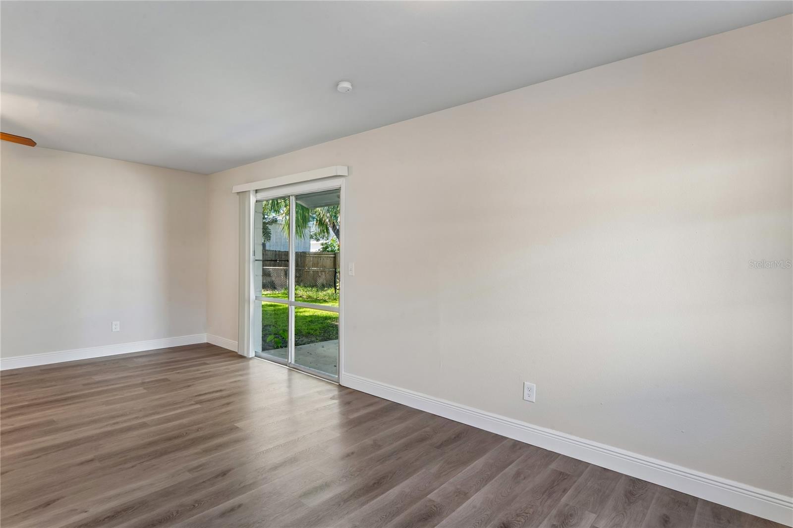 4810 WYNWOOD DR — photo 10