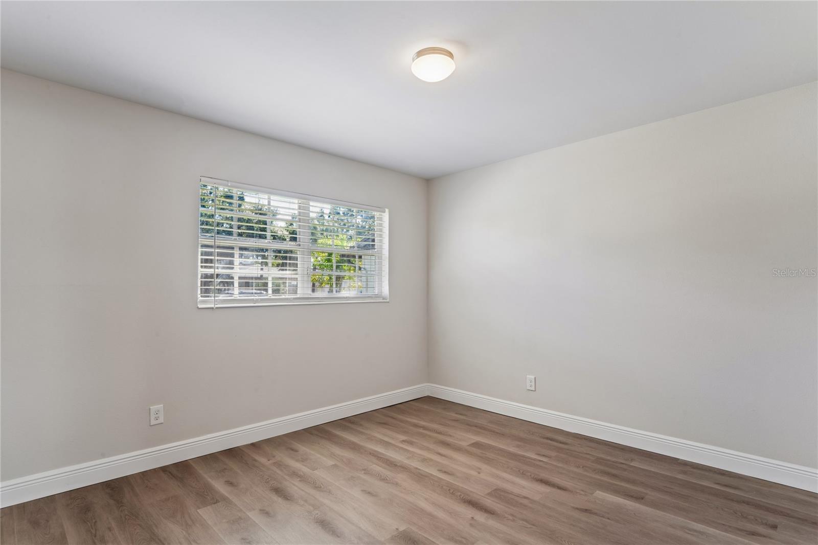 4810 WYNWOOD DR — photo 16