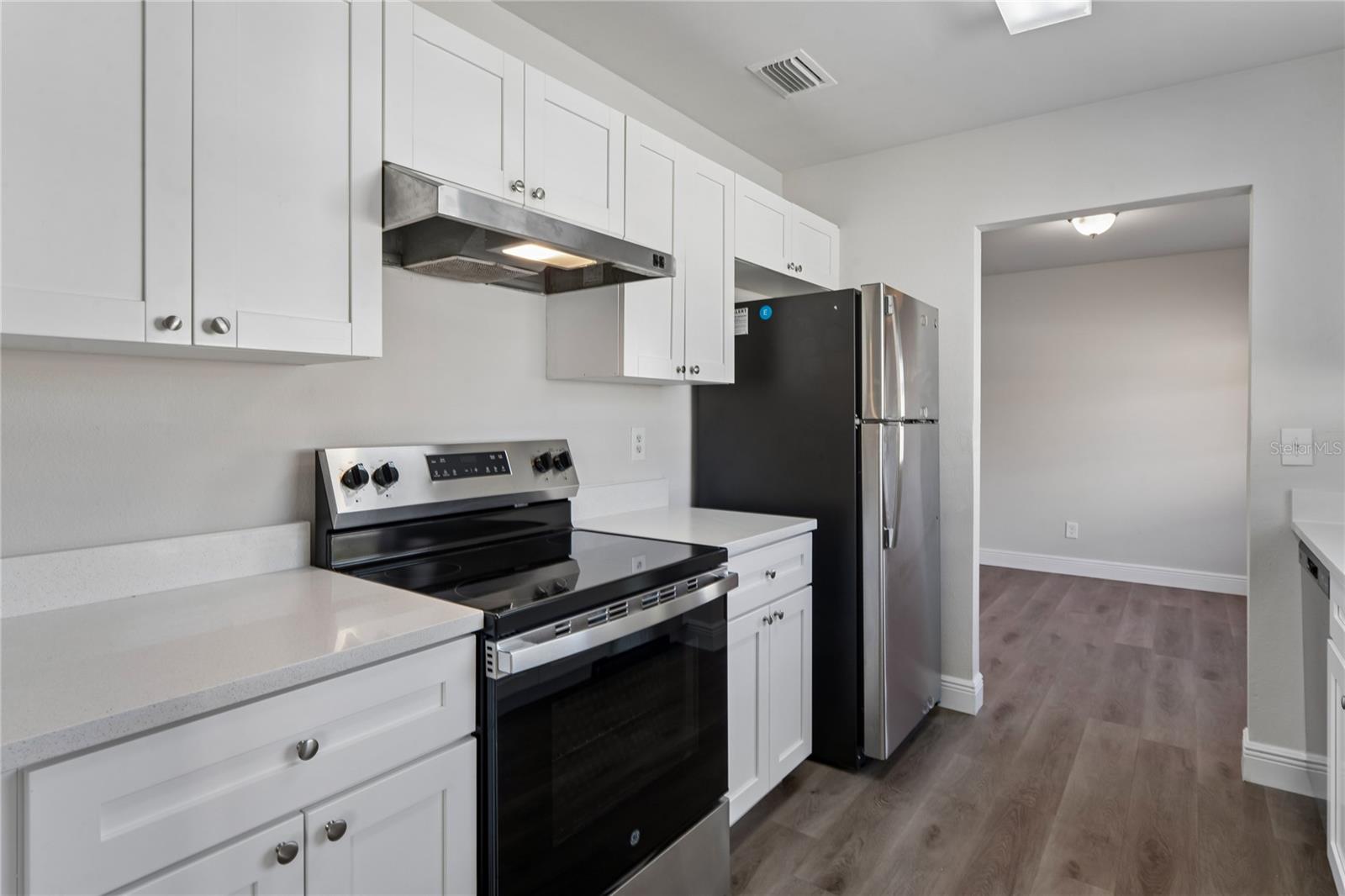4810 WYNWOOD DR — photo 8