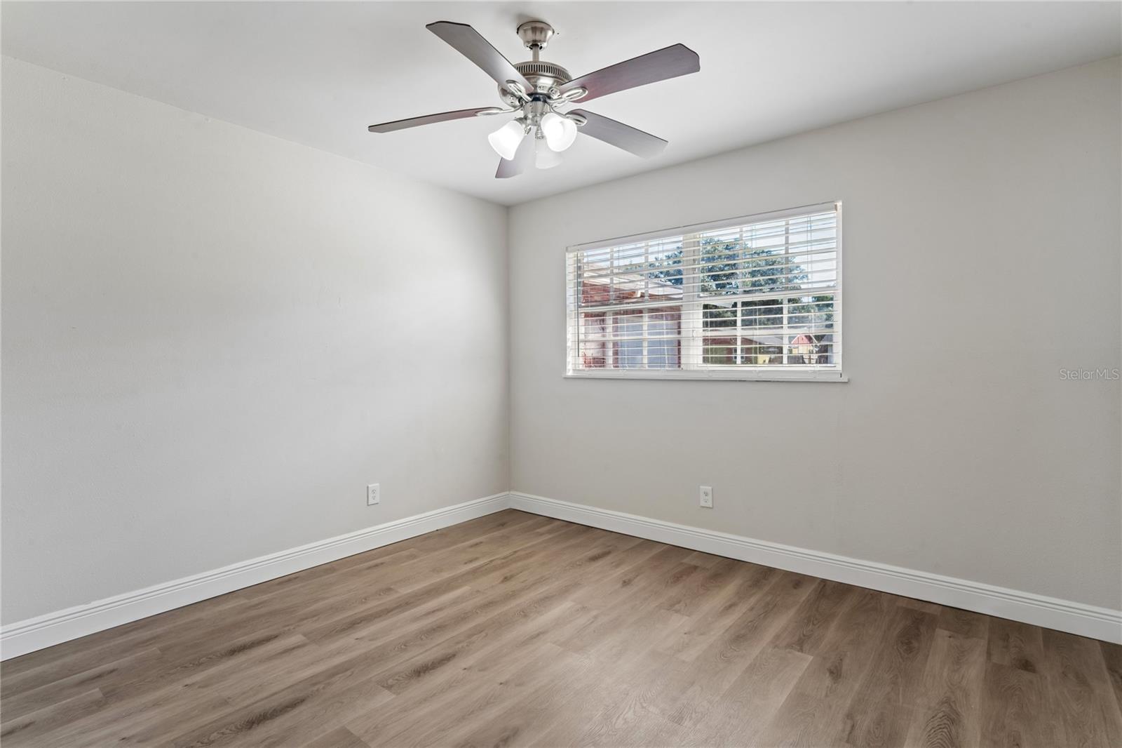4810 WYNWOOD DR — photo 20