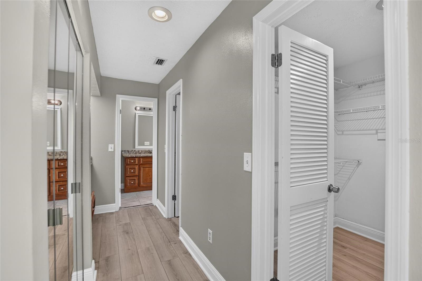3122 RESEDA CT — photo 23