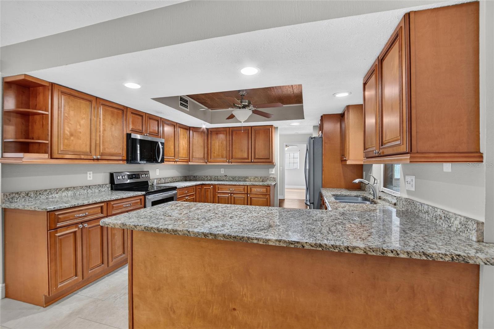 3122 RESEDA CT — photo 32