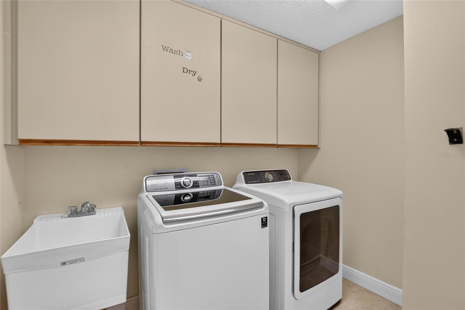 3122 RESEDA CT — photo 34