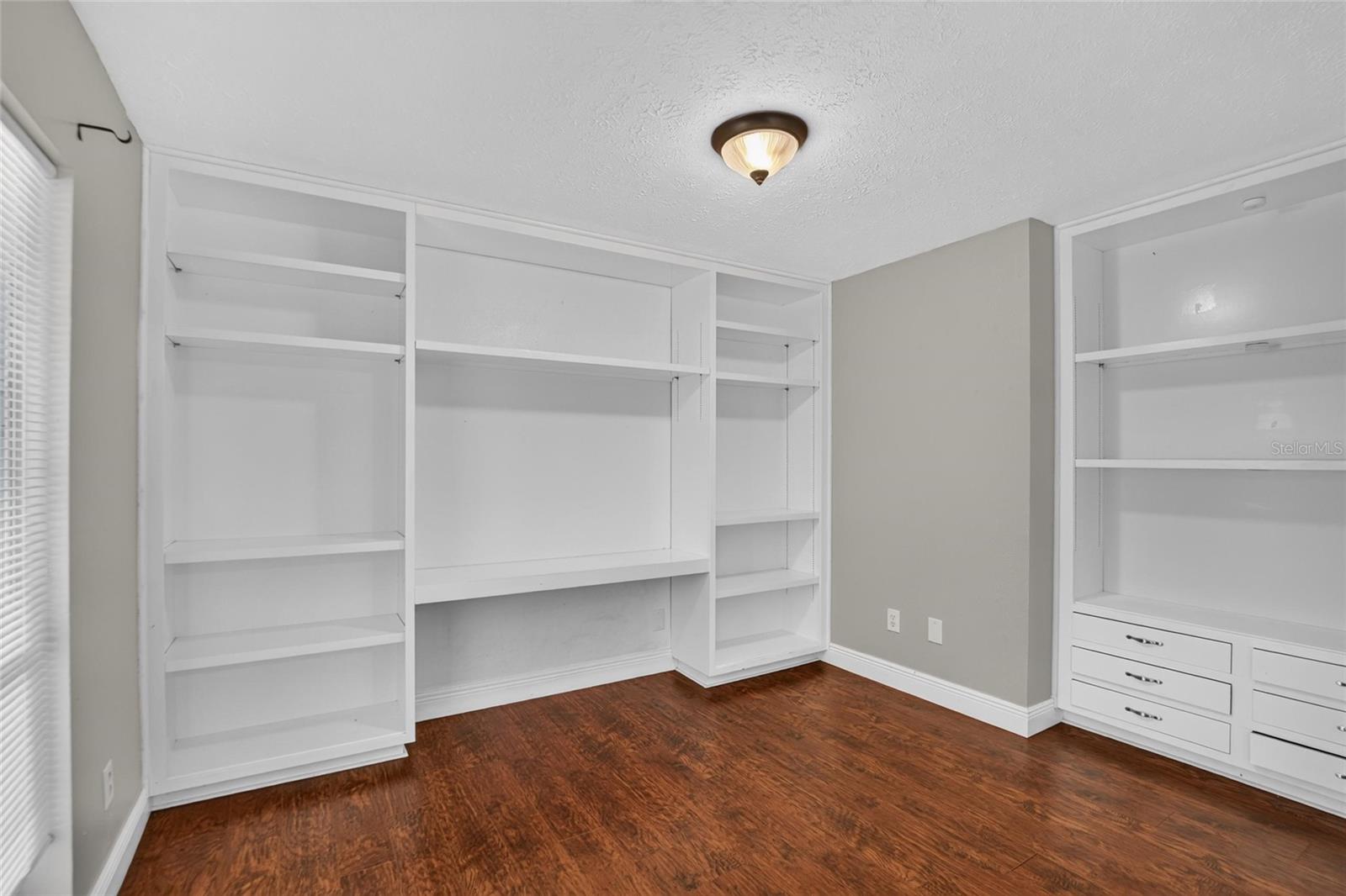 3122 RESEDA CT — photo 10