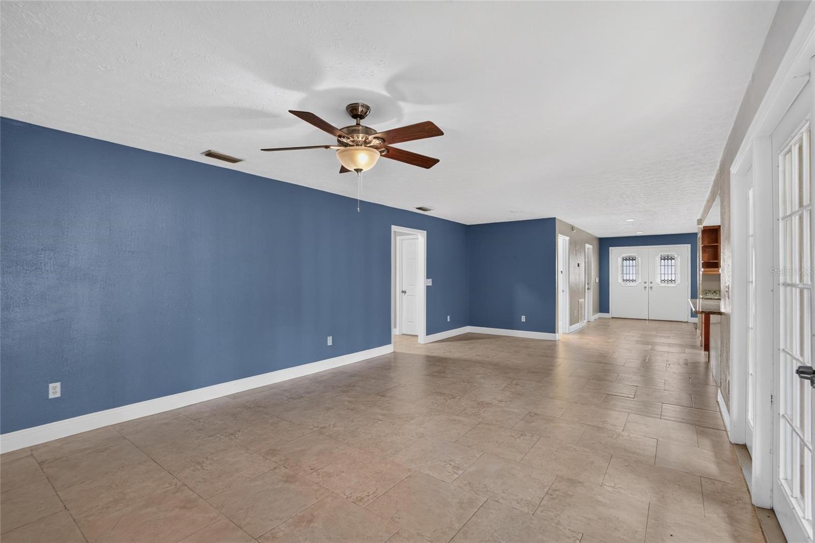 3122 RESEDA CT — photo 38