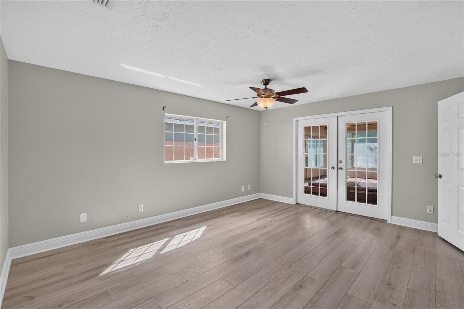 3122 RESEDA CT — photo 21
